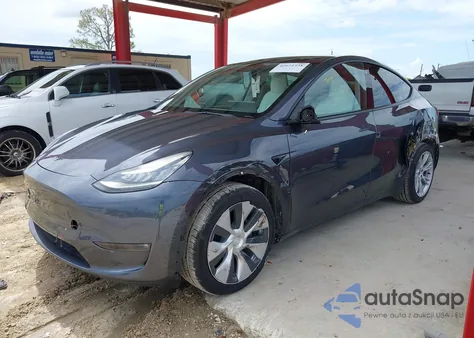 2021 Tesla Model Y Long Range Dual Motor All-Wheel Drive from USA, damaged, VIN 5YJYGAEE3MF144819